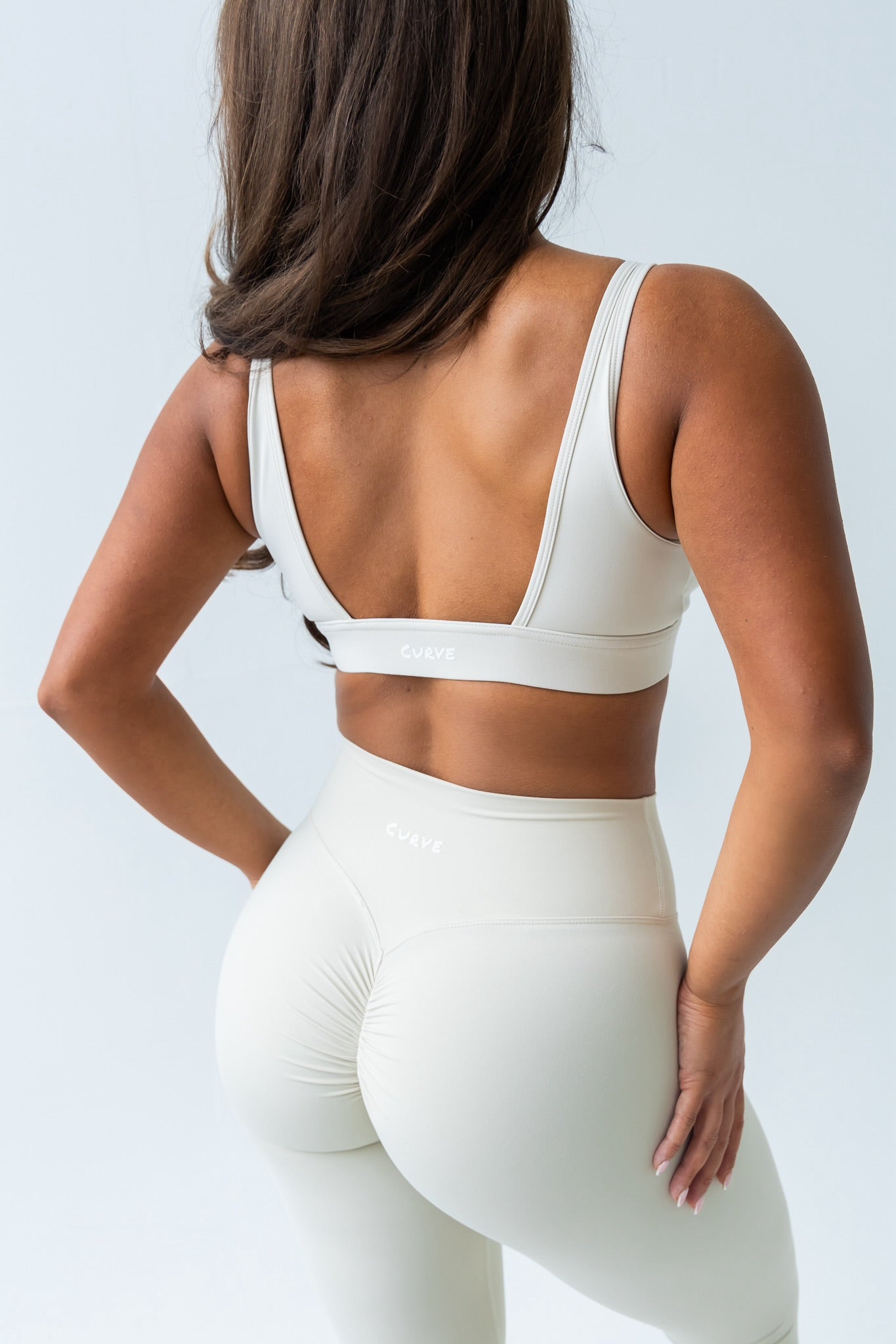 Cream ruched bum leggings